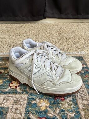 New Balance 550 Men's Low-Top Sneakers in Off-White with Gum Sole